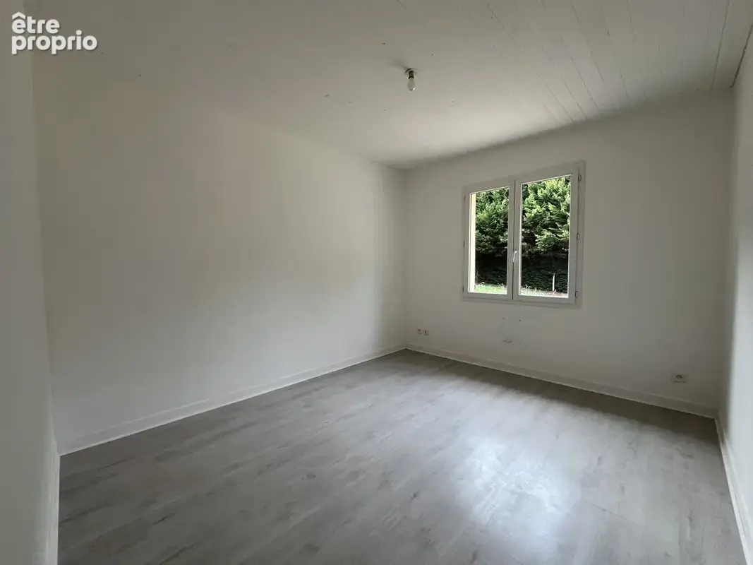 Maison de plain-pied de 110 m2 avec 4 chambres et garage - photo 7