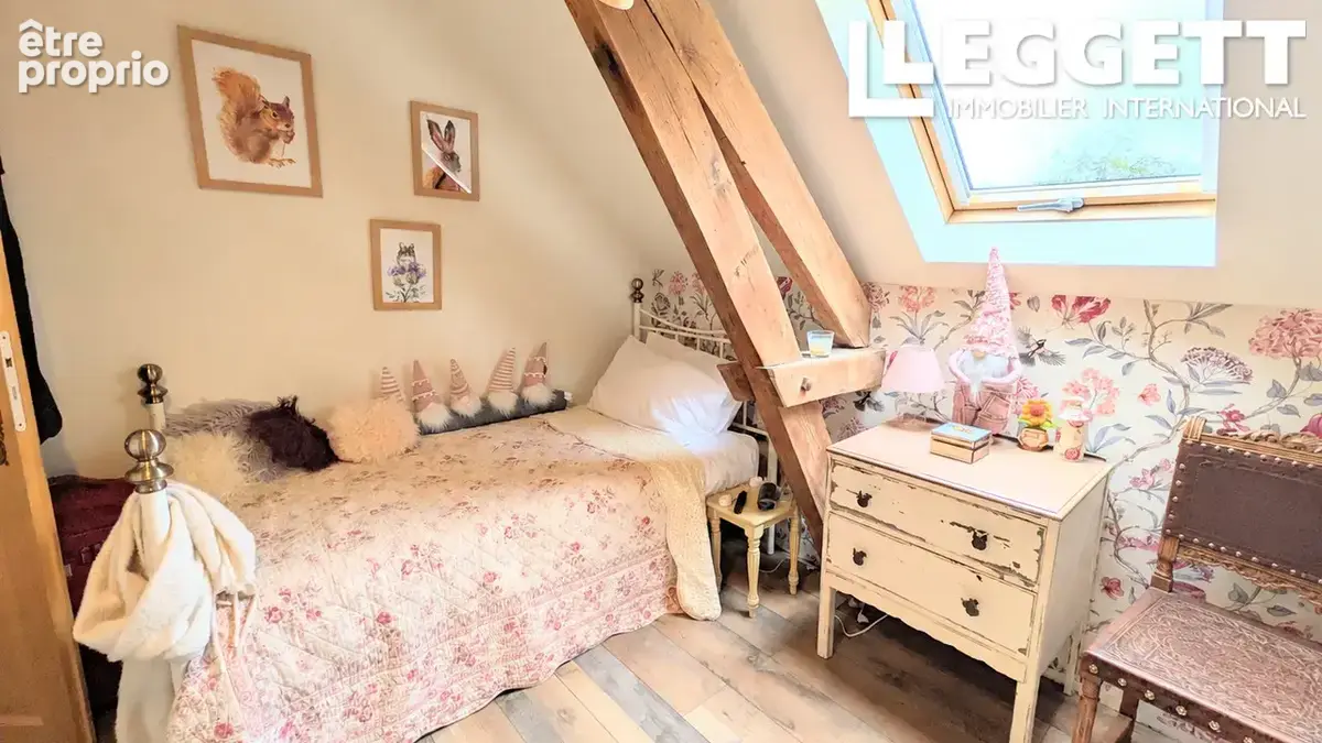 Maison de campagne rénovée, 3 chambres, plus de 3 ha, 2 granges et seconde maison à rénover en Corrèze - photo 8