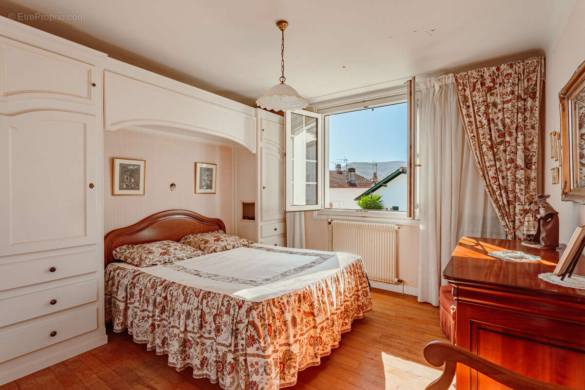 Appartement à URRUGNE