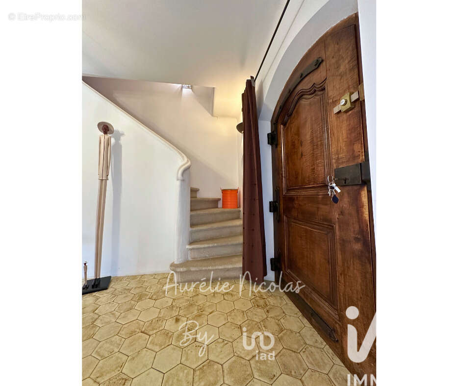 Photo 6 - Maison à ENTRAIGUES-SUR-LA-SORGUE