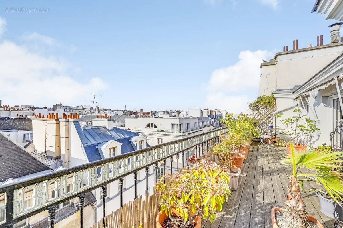 Appartement à PARIS-3E
