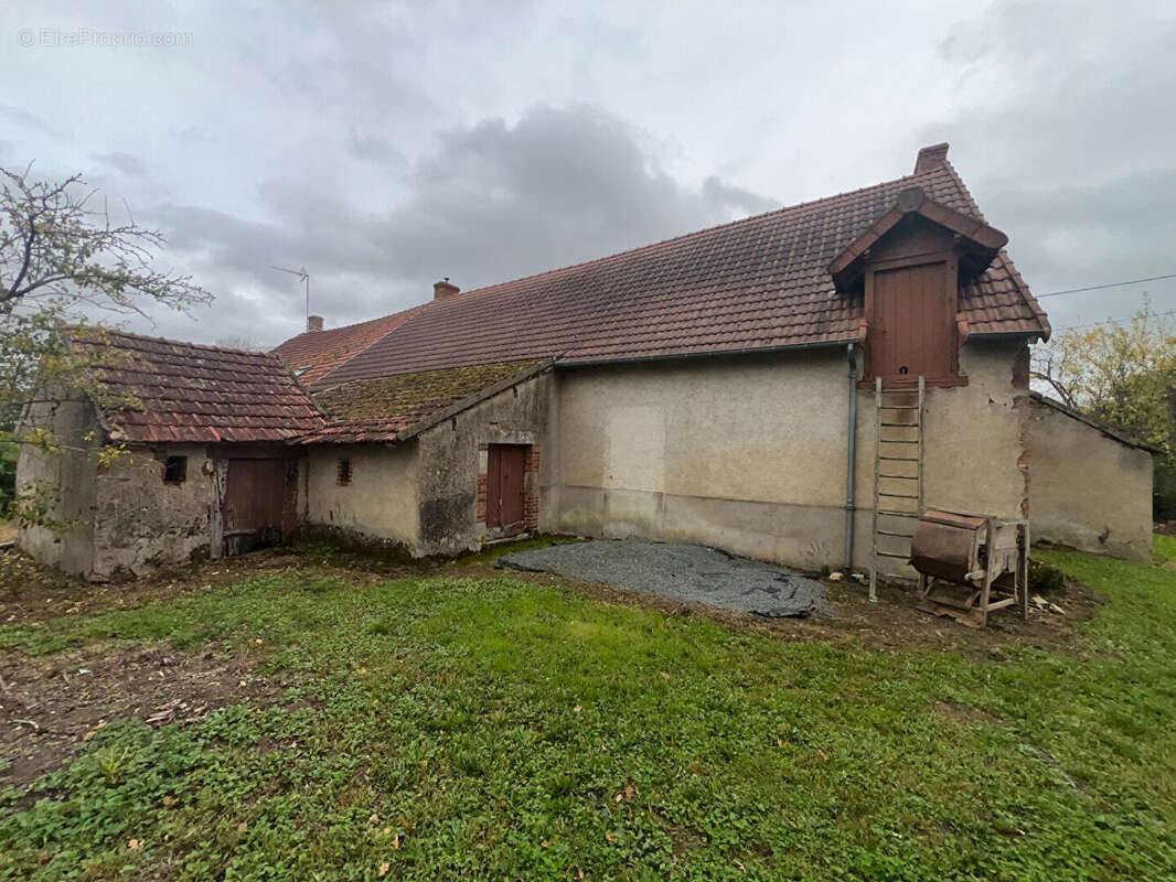 Maison à SAINT-DESIRE