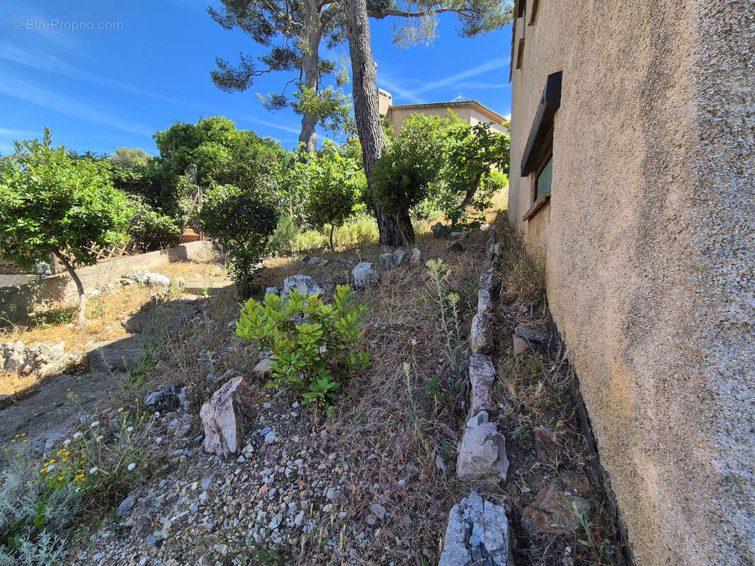 Maison à HYERES