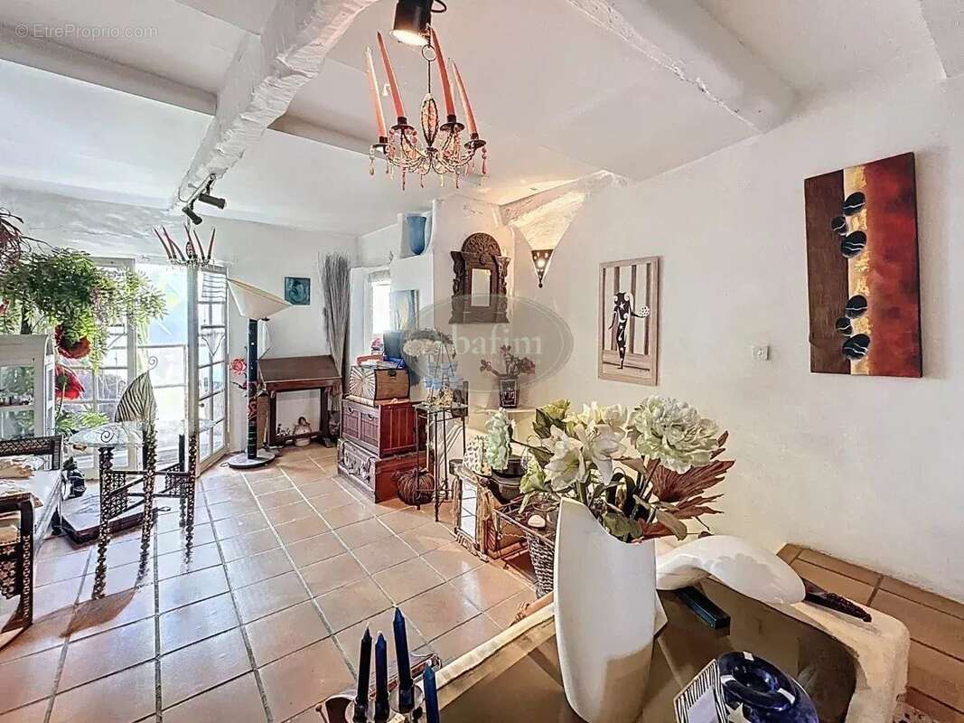Ensemble immobilier - photo 9