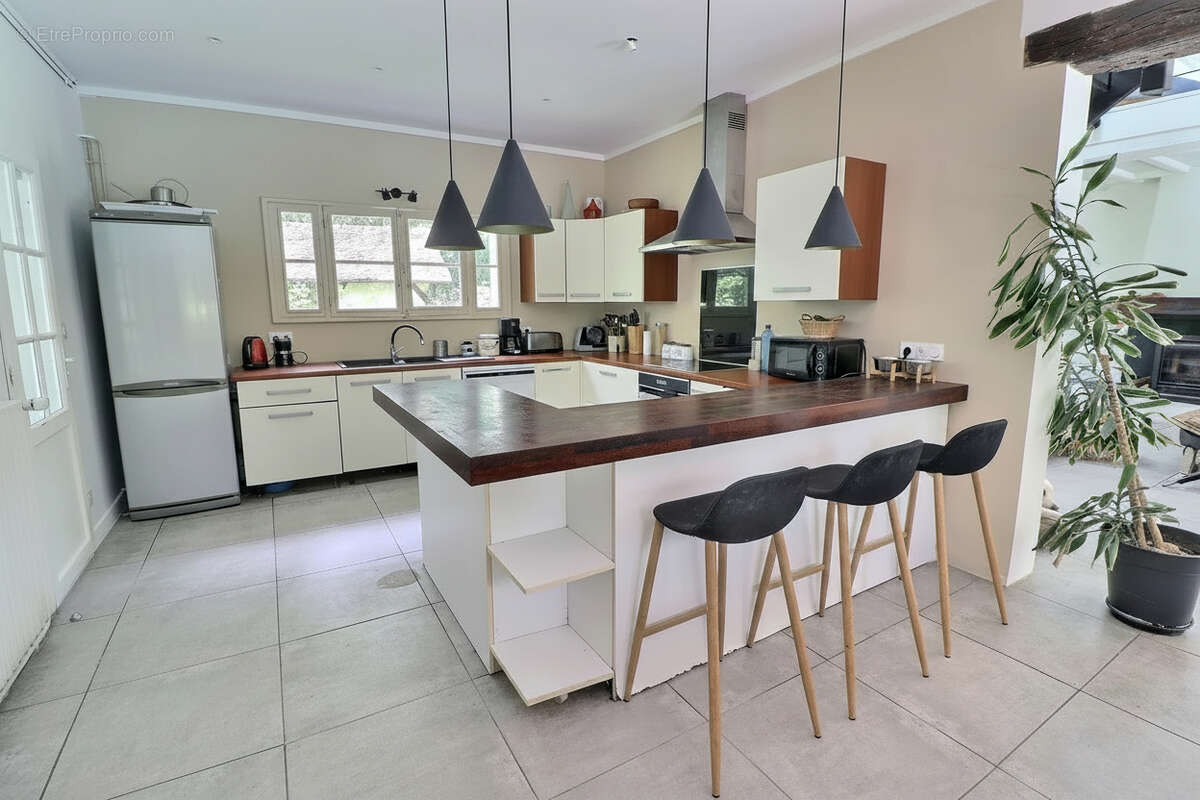 Maison individuelle et sa dépendance 8 pièces 184 m2 - photo 9