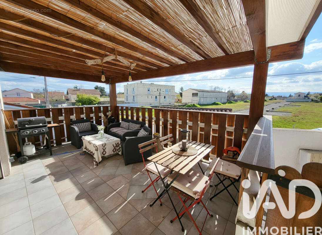 Photo 3 - Appartement à ANDREZIEUX-BOUTHEON