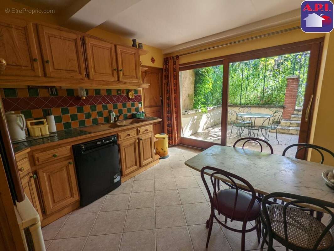Maison 175 m² à Cazeres  - photo 4