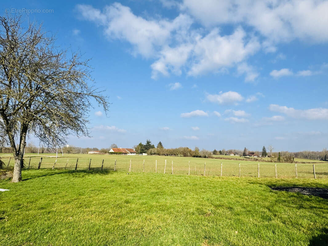 Maison à SAINT-GERMAIN-DU-BOIS