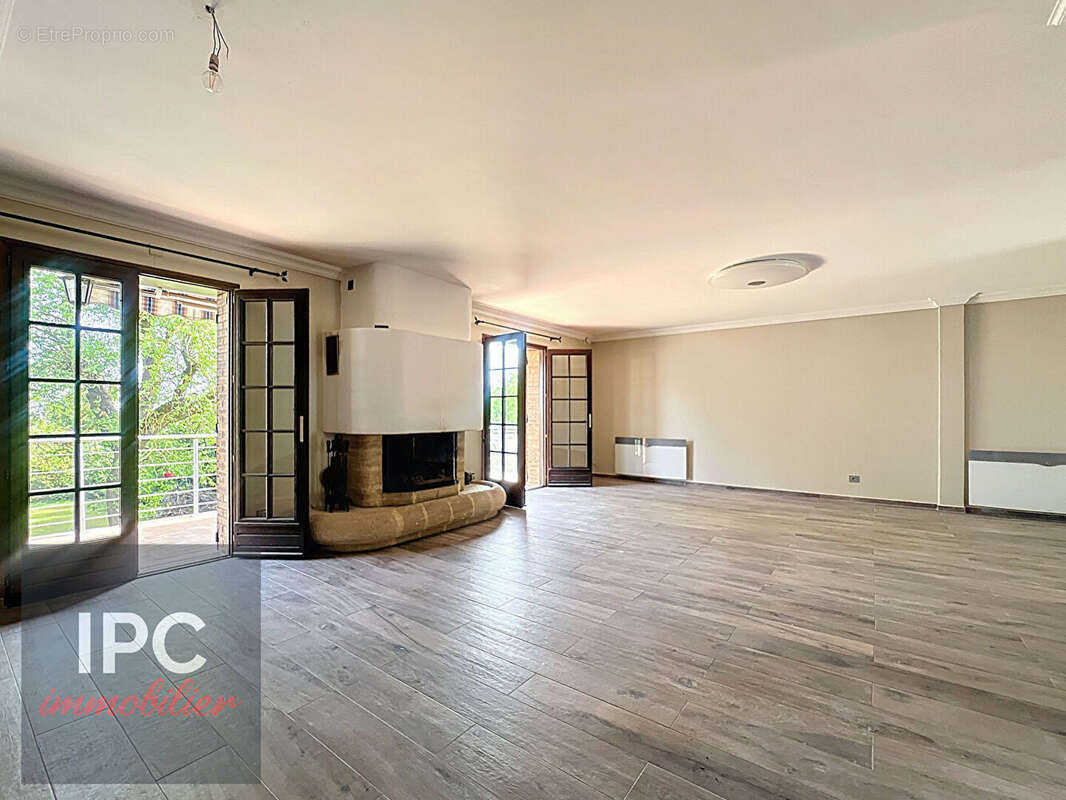 Maison à SAINT-DENIS