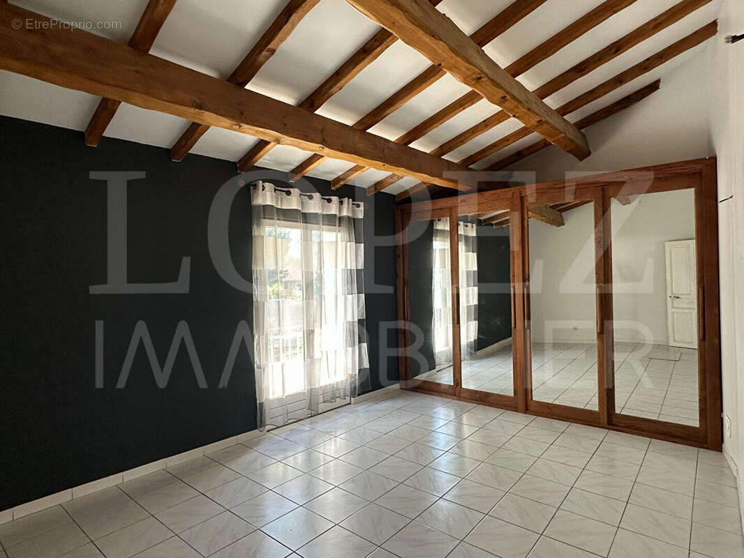 Maison à VALDURENQUE