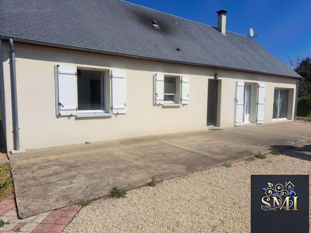 Maison à LA CHAPELLE-SUR-LOIRE