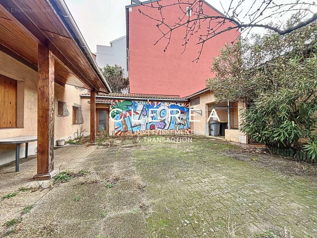 Maison à VILLEURBANNE