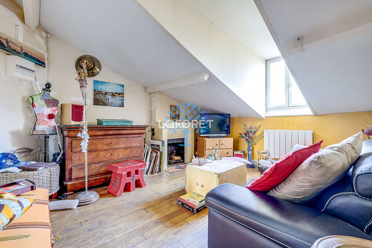 Appartement à FONTENAY-SOUS-BOIS