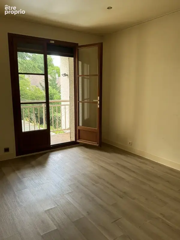 Belle maison familiale de 242 m2 sur terrain de 916 m2   Espaces généreux et prestations de qualité - photo 16