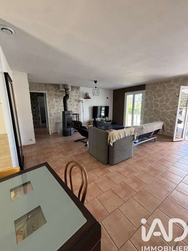 Photo 7 - Maison à BESSE-SUR-ISSOLE