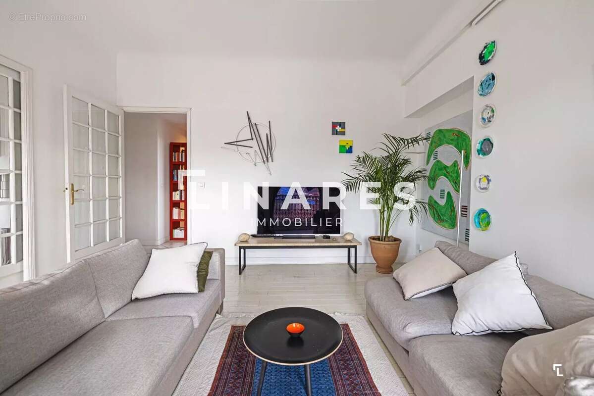 Appartement à MARSEILLE-6E