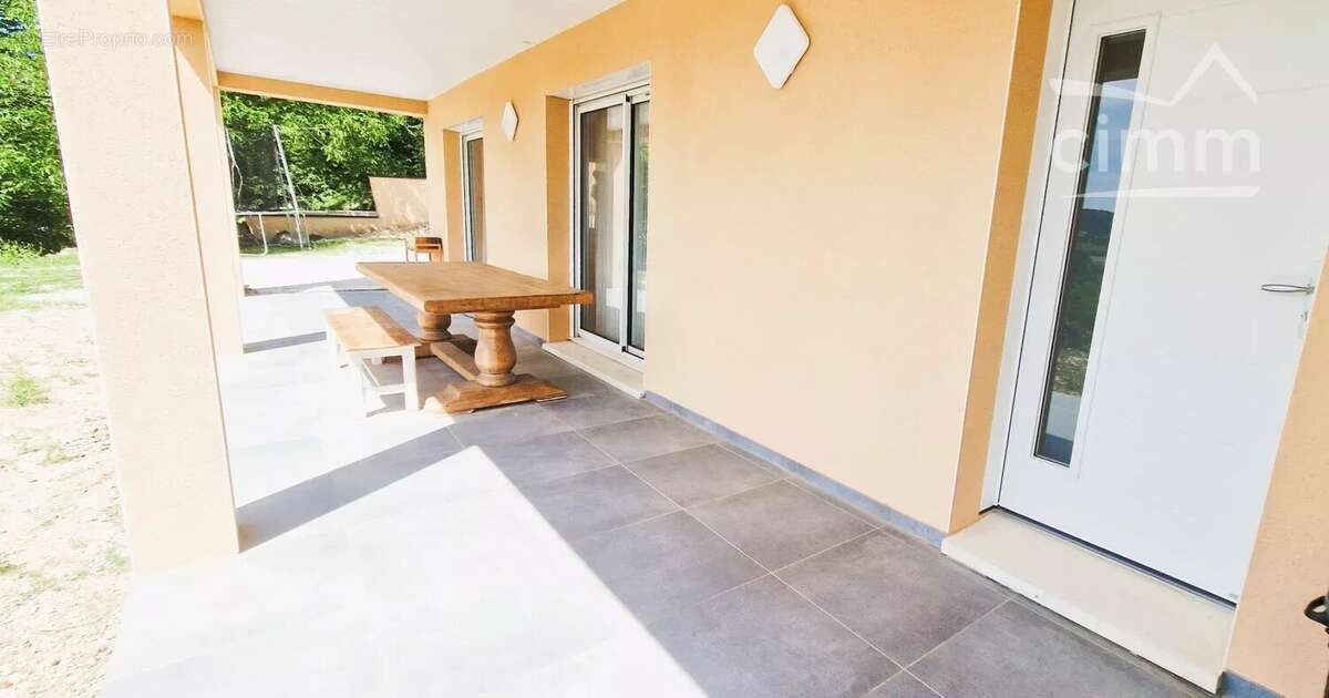  À VENDRE – Superbe propriété avec deux appartements spacieux et prestations haut de gamme - photo 23
