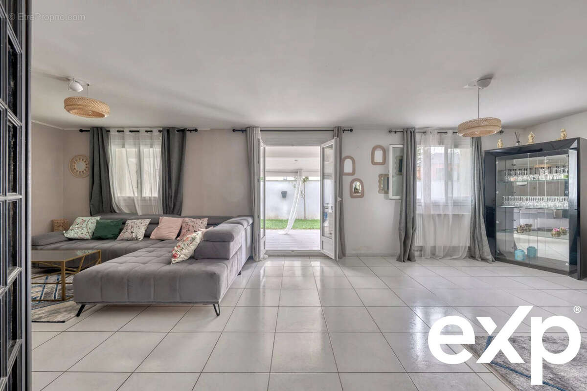 Maison à DAMMARTIN-EN-GOELE