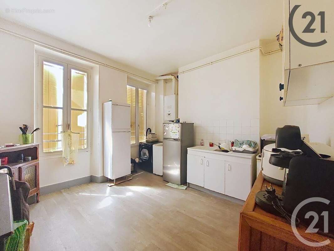 Autre à BRIENON-SUR-ARMANCON