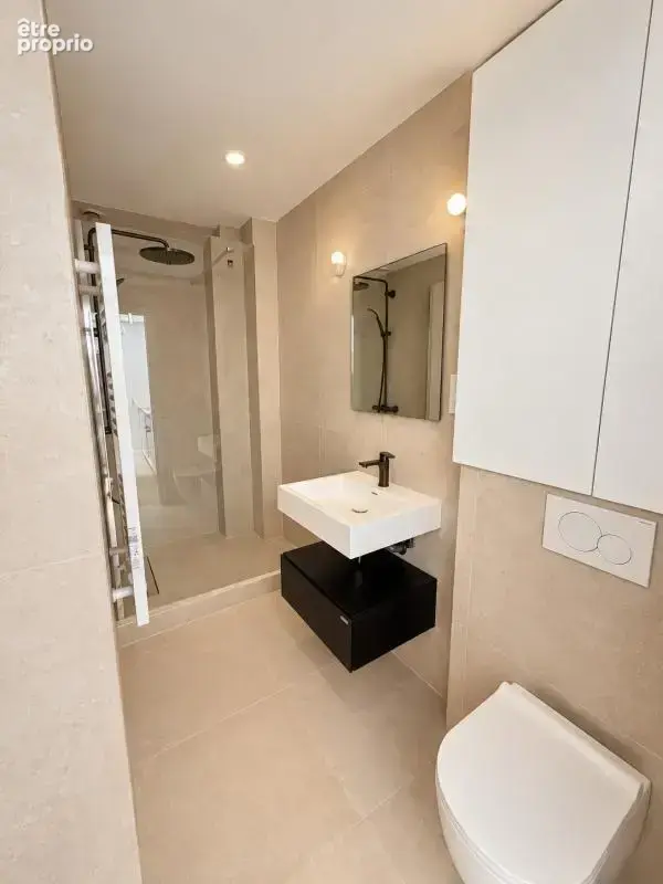 Studio refait à neuf / profession libérale ou investisseur - photo 6