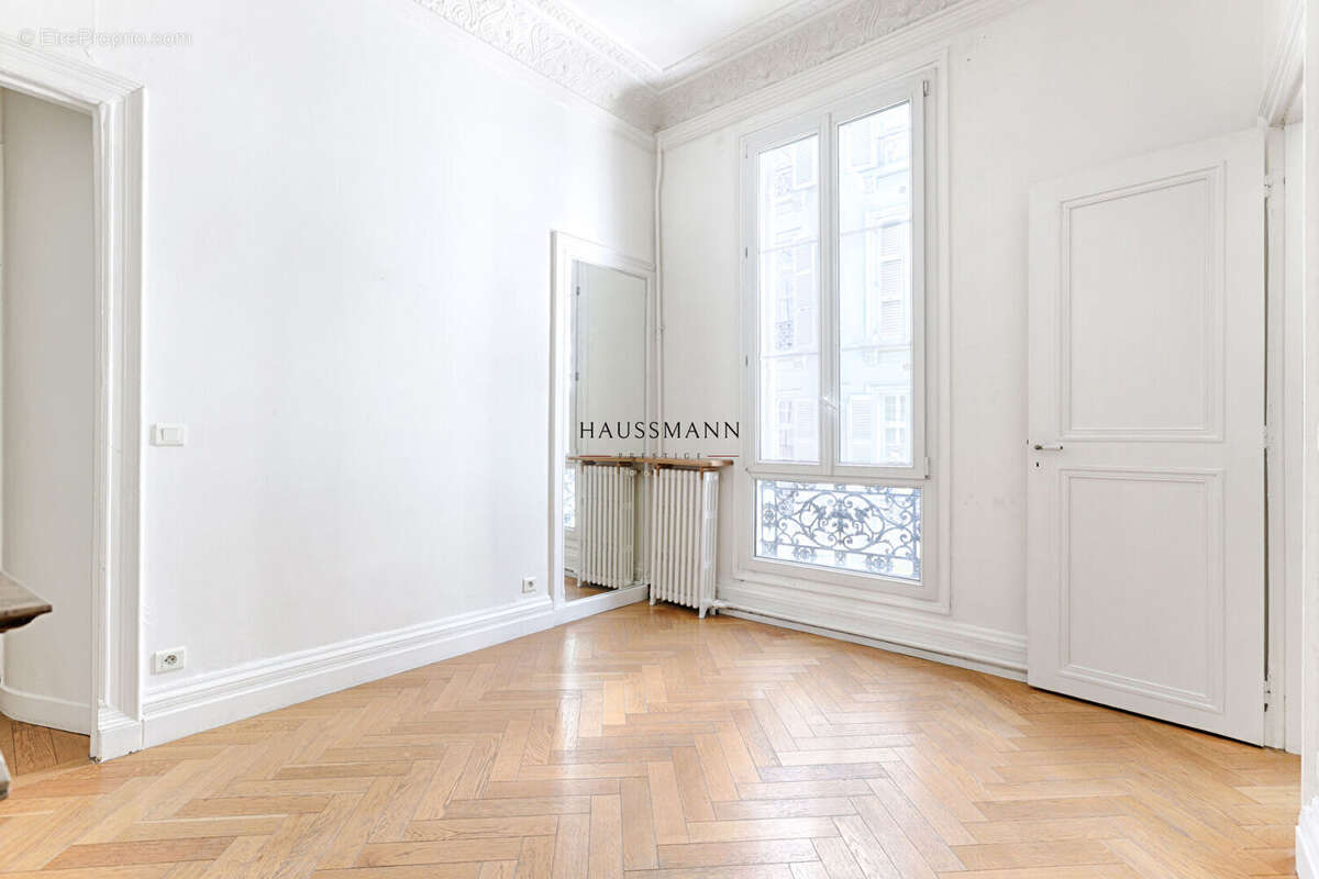 Appartement à PARIS-9E