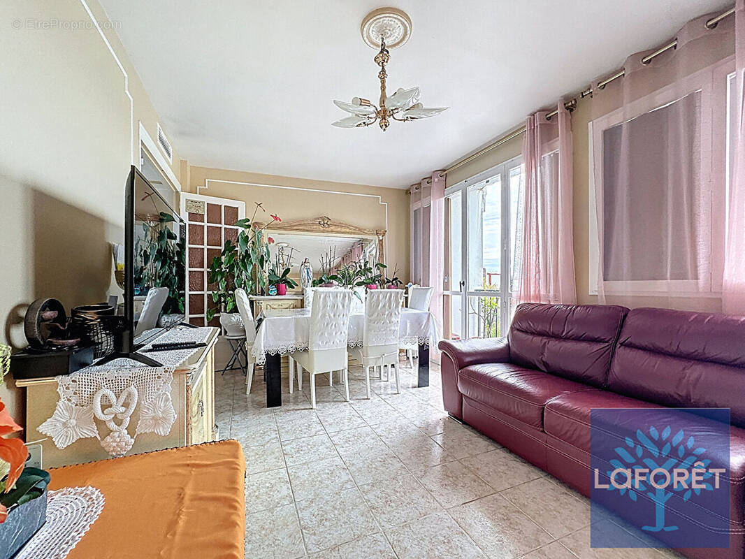 Appartement à NEUILLY-SUR-MARNE