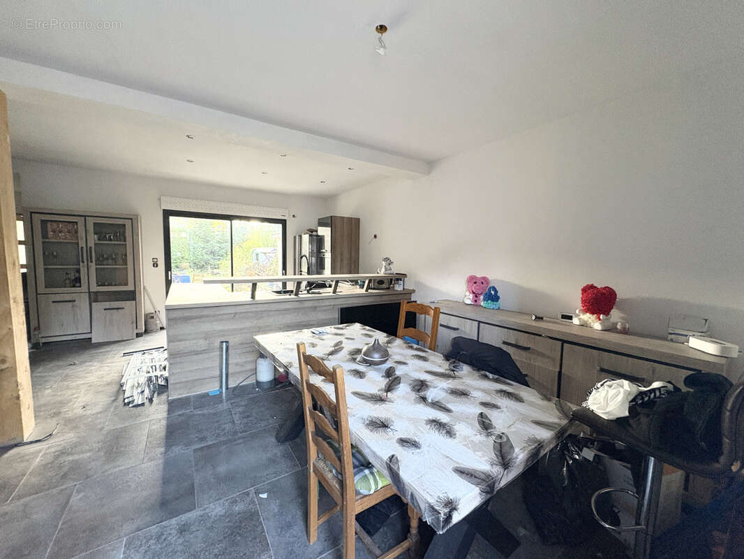 Maison à FLIXECOURT