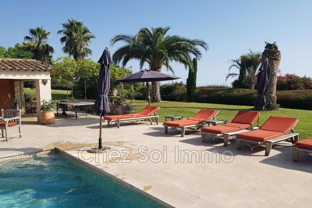 Maison à MOUGINS