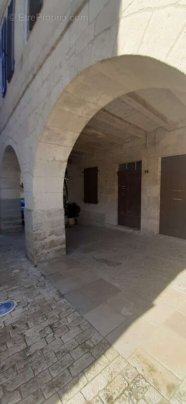 Maison à MONTPEZAT-DE-QUERCY