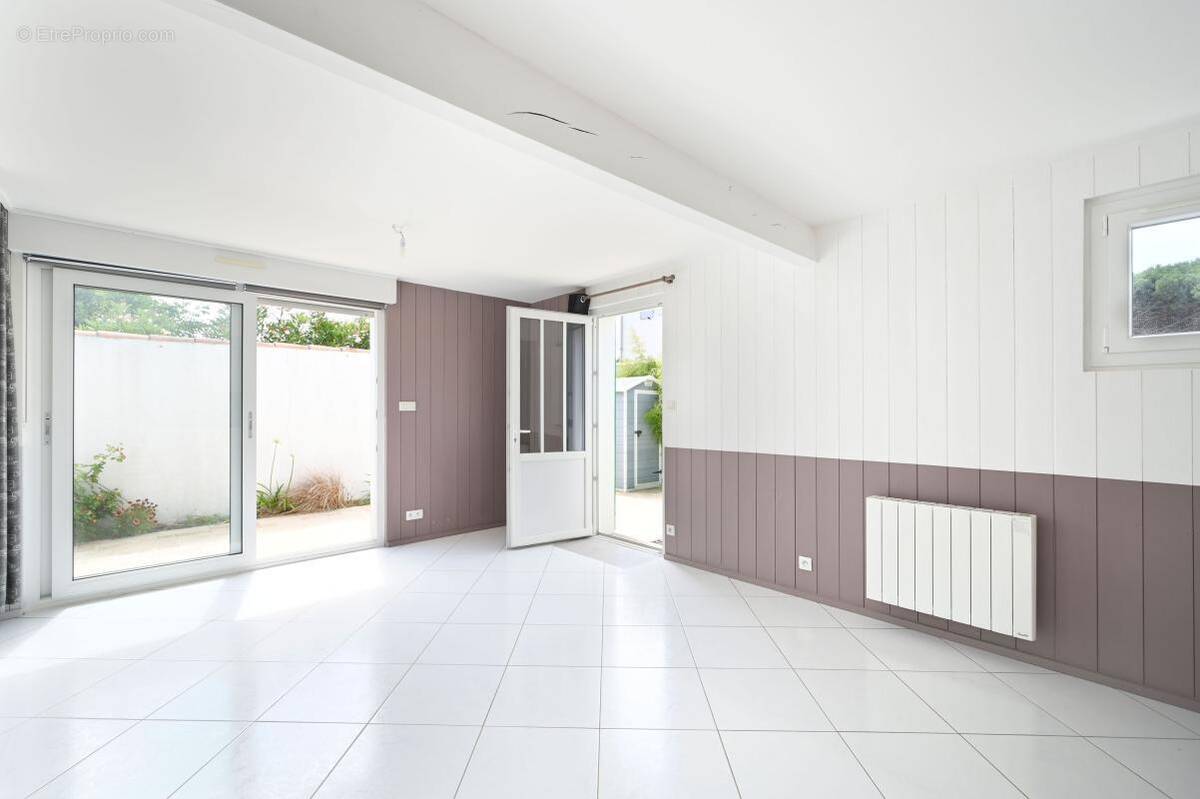 Maison à LA FLOTTE
