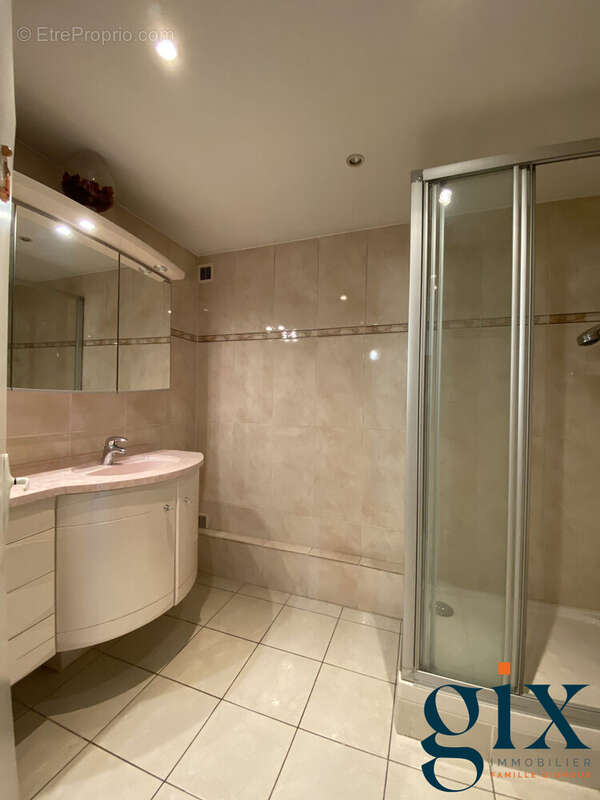 Appartement à MEYLAN