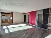 Appartement à FRESNES