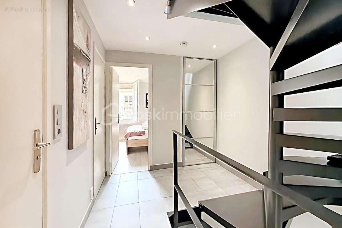 Maison à PARIS-19E