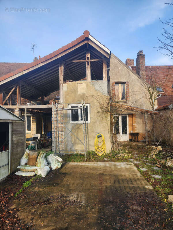 Maison à RIGNY-LE-FERRON