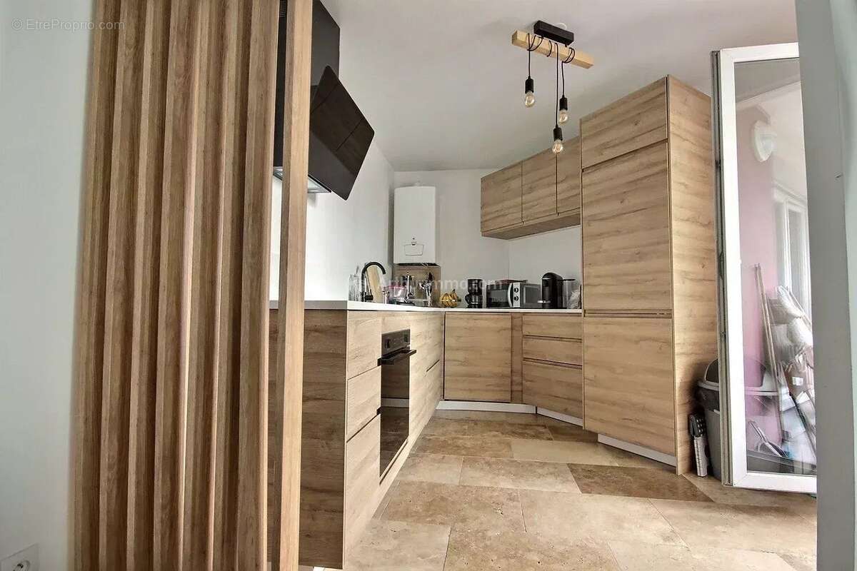Appartement à GENNEVILLIERS