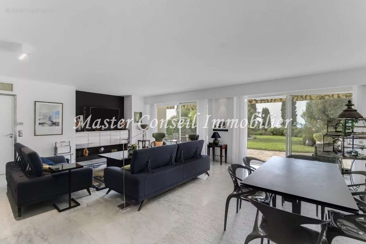 EXCEPTIONNEL  Appartement Unique de 170M²  VUE MER + 270M² d'Extérieur - photo 4