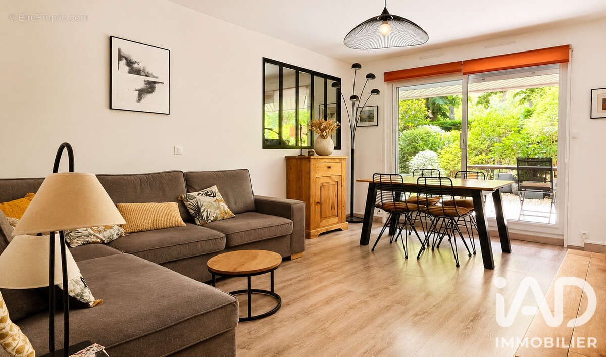 Photo 2 - Appartement à VERRIERES-LE-BUISSON