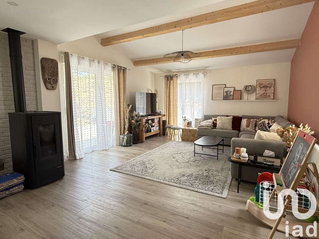 Photo 4 - Maison à DAMMARTIN-SUR-TIGEAUX