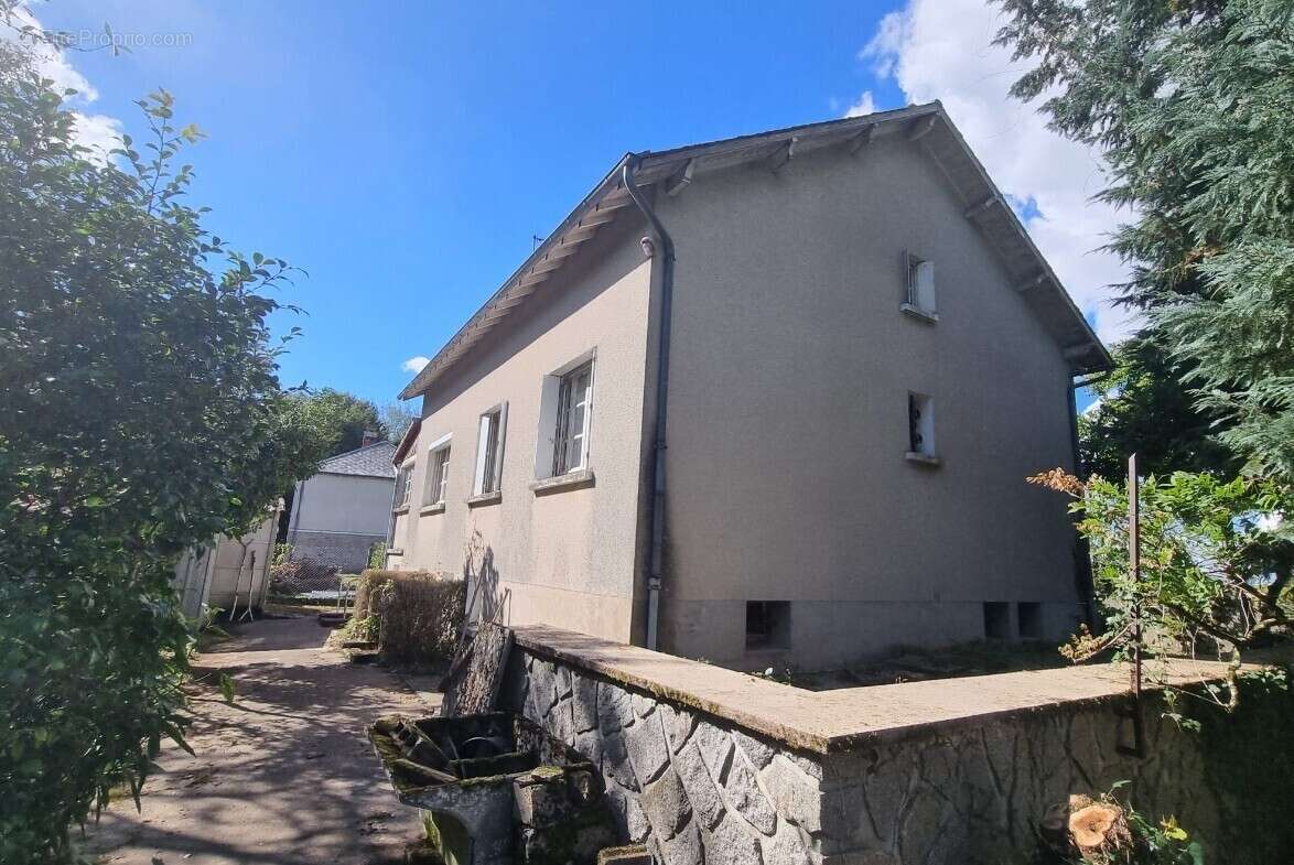 Maison 100 m² à Aigurande  - photo 6