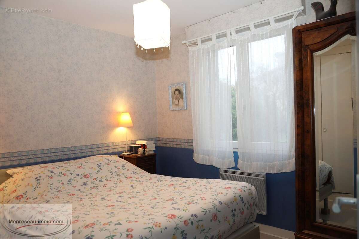 Maison à CHEVAGNY-LES-CHEVRIERES