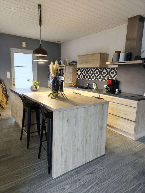 Maison à COMMEQUIERS