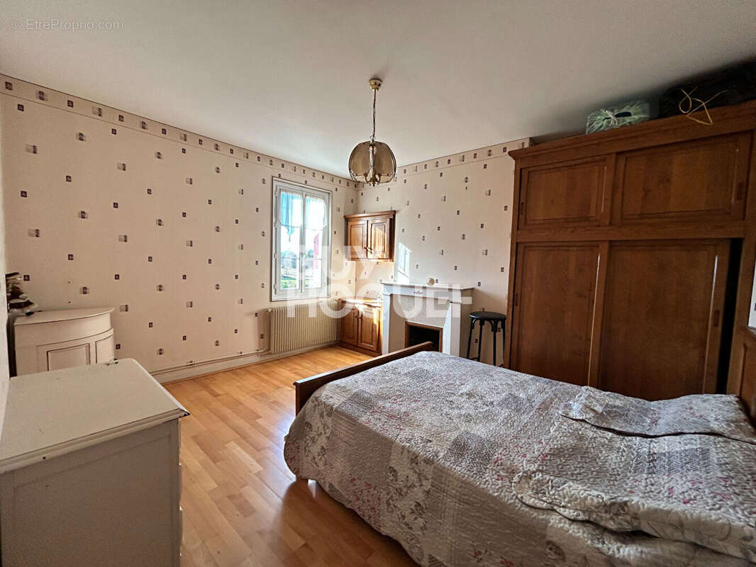 Maison à LE MESNIL-GUILLAUME