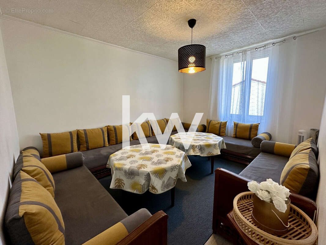 Appartement 88 m² à Saint-Etienne  - photo 2