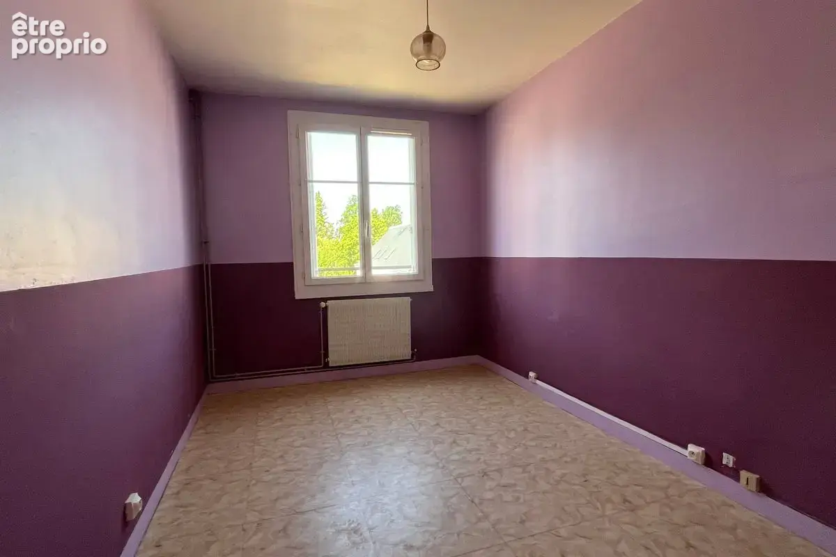 Loches - Appartement T4 - photo 6