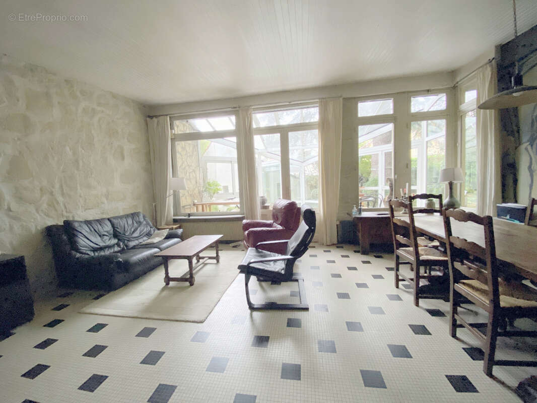 Maison à SAULX-LES-CHARTREUX