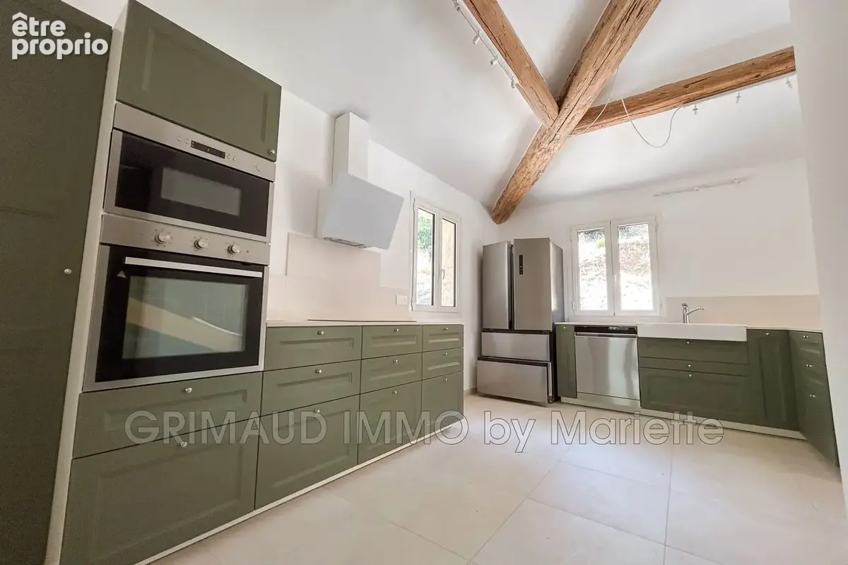 Maison 9 pièces 212 m² à vendre à La Garde-Freinet (83680) - photo 5