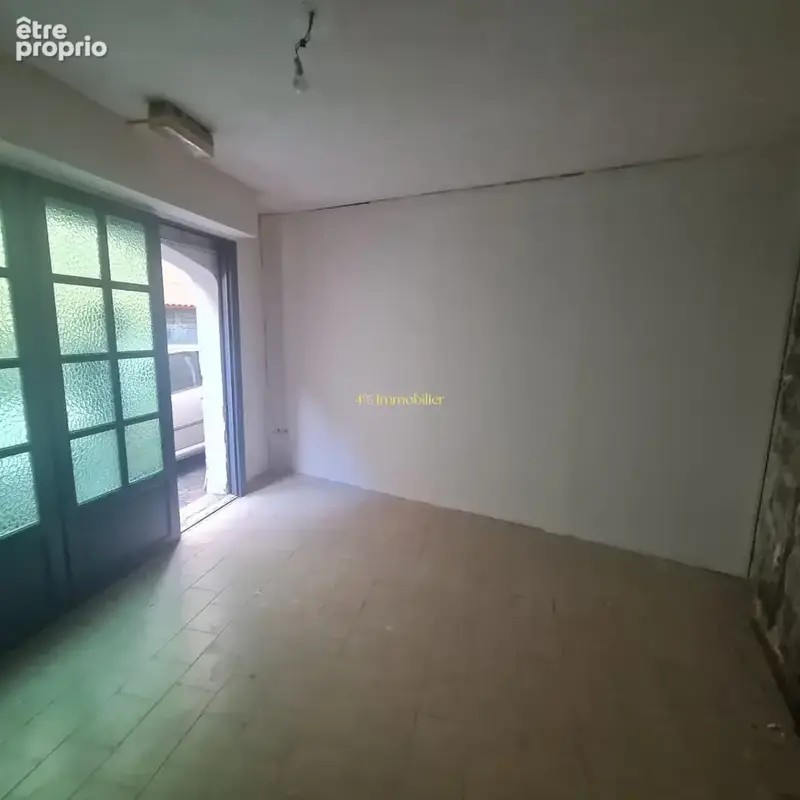 RARE A vendre sur Agde Local fermé  d'environ 13m² - photo 2