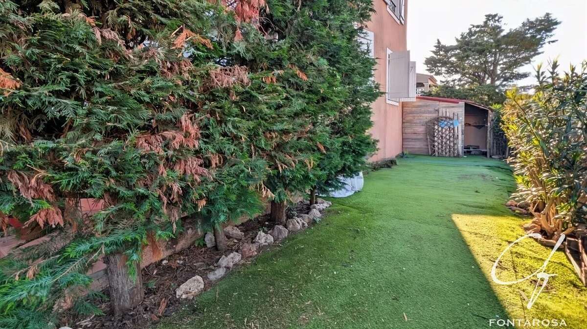 Saint-Raphael exclusivité maison divisée en 2 appartements - photo 11