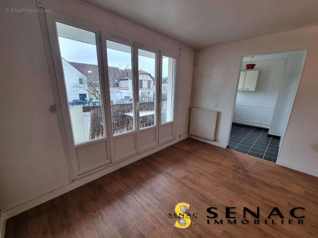 Appartement à FREPILLON
