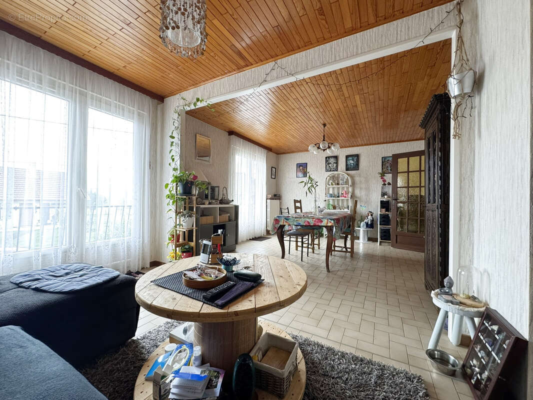 Maison à FROIDECONCHE